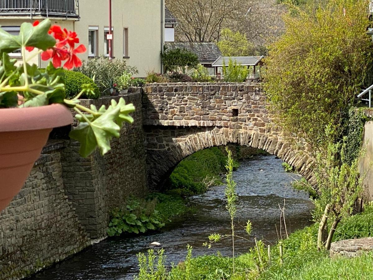Ferienhaus Am Baybach In Burgen An Der Mosel Exterior photo
